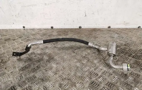 Infiniti Q50 Air conditioning (A/C) pipe/hose UJ17YA