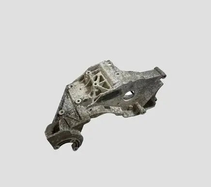Chrysler Voyager Engine mounting bracket 905129098