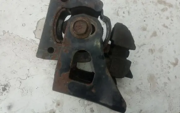 Toyota Prius (XW30) Gearbox mount