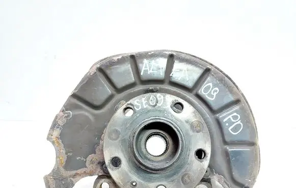 Seat Altea XL Front wheel hub