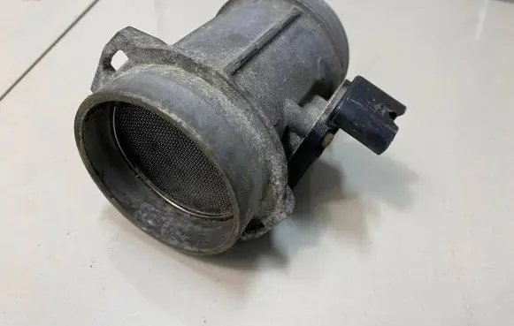 Audi A6 S6 C5 4B Mass air flow meter 059906461D