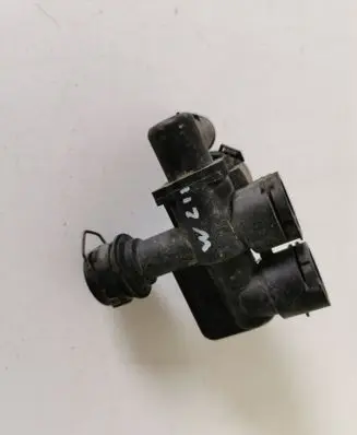 Mercedes-Benz E W211 Coolant heater control valve A2118320084