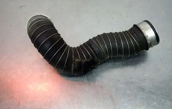 Mercedes-Benz C W203 Vacuum line/pipe/hose