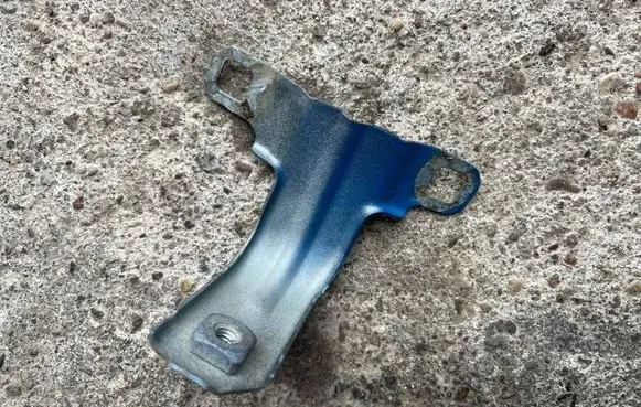 BMW 1 F20 F21 Fender mounting bracket