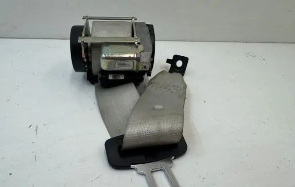 Volvo XC90 Third row seat belt 39842887