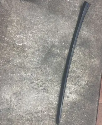 Opel Astra J Windshield trim 13280301