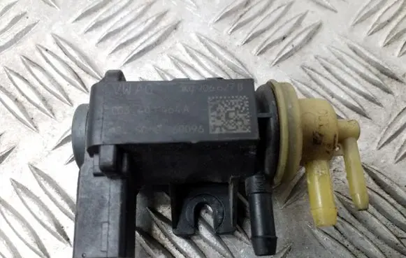 Volkswagen Golf VI Turbo solenoid valve 1K0906627B