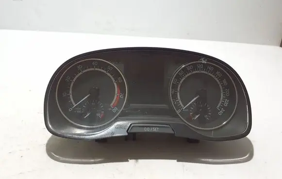 Speedometer (instrument cluster)