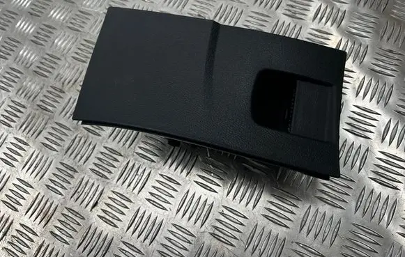 Ford Mondeo MK IV Glove box 7S71A04325B 7S71A04325