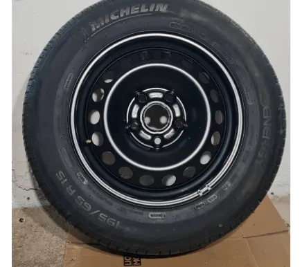 Skoda Octavia Mk2 (1Z) R15 spare wheel 
