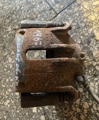 Renault Megane II Front brake caliper