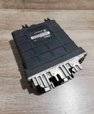 Volkswagen Golf III Engine control unit/module ECU 0261200760 1H0907311F
