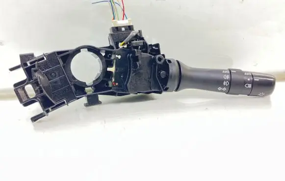 Toyota RAV 4 (XA30) Indicator stalk 17F100
