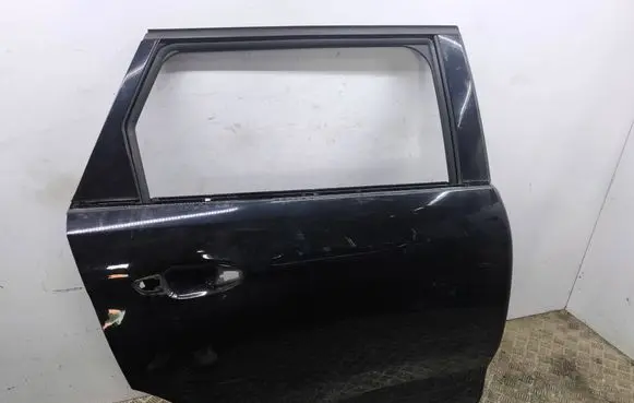 Peugeot 5008 II Rear door