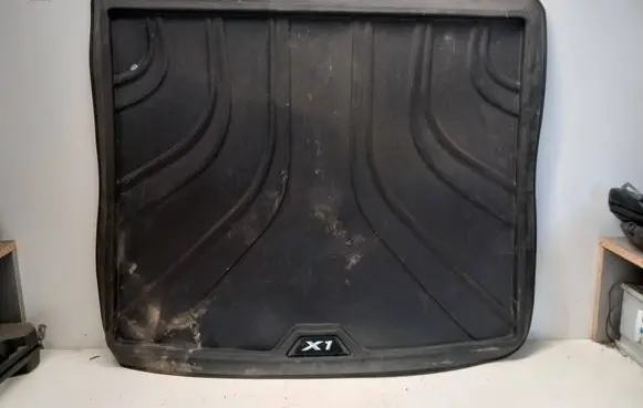 BMW X1 F48 F49 Rubber trunk/boot mat liner 22824010