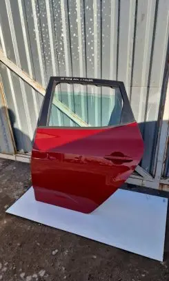 KIA Venga Rear door