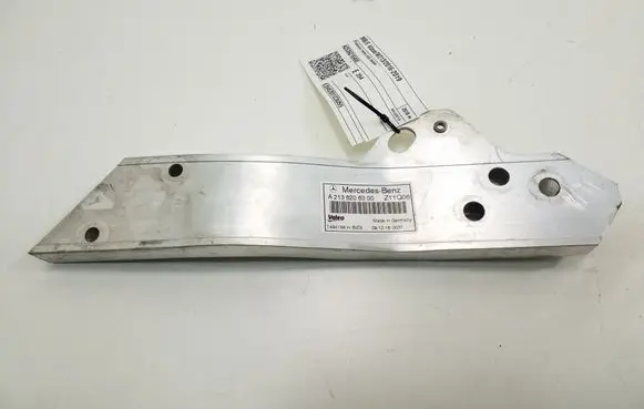 Mercedes-Benz E W213 Headlight/headlamp mounting bracket A2536210400