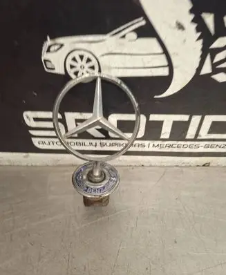 Mercedes-Benz E W211 Manufacturer badge logo/emblem A2108800186