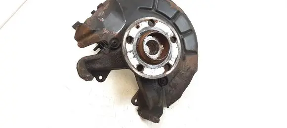 Skoda Fabia Mk2 (5J) Front wheel hub