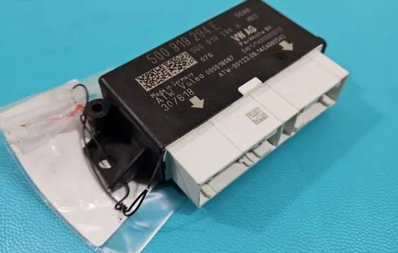 Seat Leon (5F) Central body control module 5Q0919294E IMPRK1398716