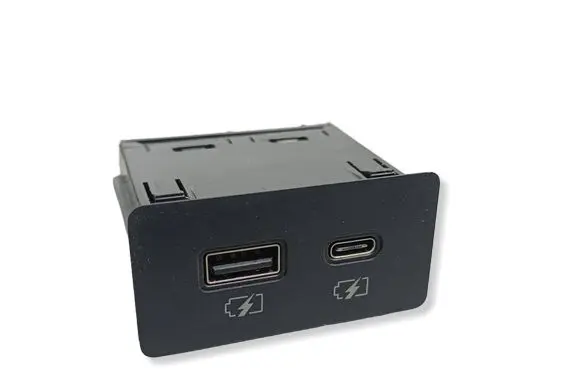 Mitsubishi Outlander IV USB socket connector E629749 8638A491 210525SD1