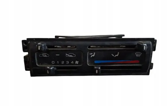 Nissan NX 100 Climate control/heater control trim 