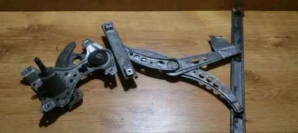 Volkswagen PASSAT B3 Sliding door window regulator with motor