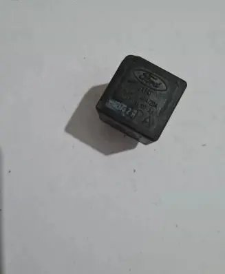 Ford Mondeo Mk III Other relay F0AB14B192AA