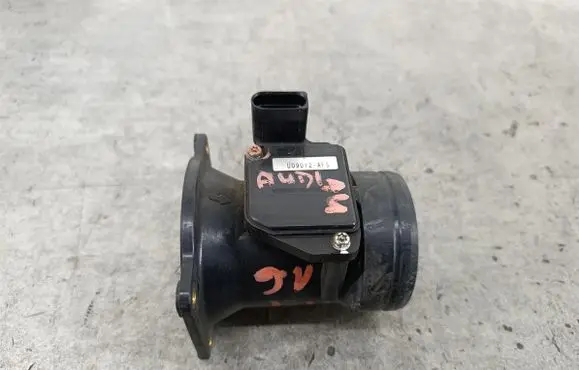 Audi A4 S4 B6 8E 8H Mass air flow meter AFH60100