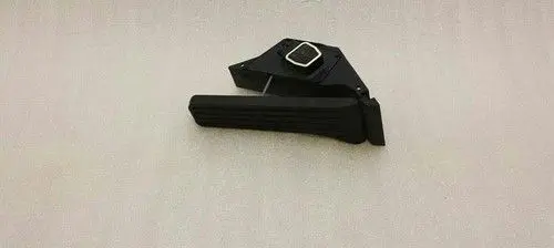 Mercedes-Benz GLK (X204) Accelerator throttle pedal A2043001304