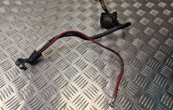 Volkswagen Golf V Positive cable (battery) 1K0971228M