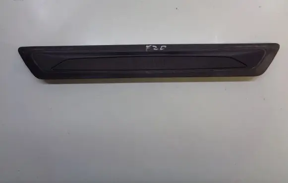 BMW 1 F20 F21 Front sill trim cover 7263315 5147726331505