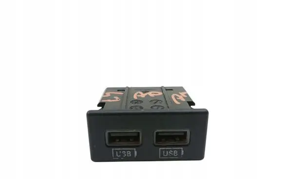 Dodge Charger USB socket connector 68253158AA