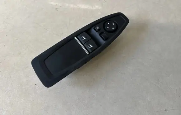 BMW 2 F22 F23 Electric window control switch 9362126