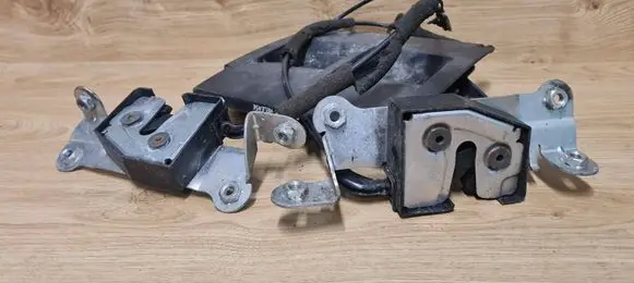 Volvo S80 Seat back rest lock catch 30727872