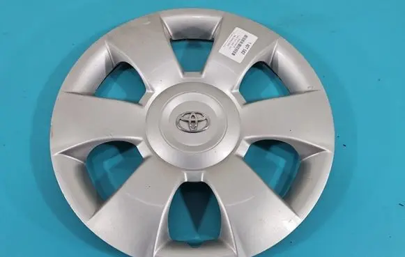 Toyota Yaris R16 wheel hub/cap/trim IMPRK1407682