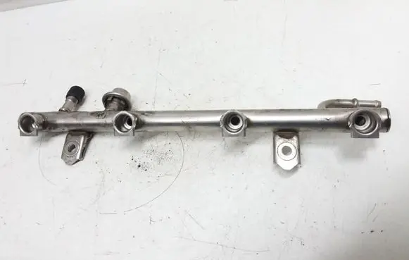 Mercedes-Benz A W169 Fuel main line pipe A2660700395 A2720780092
