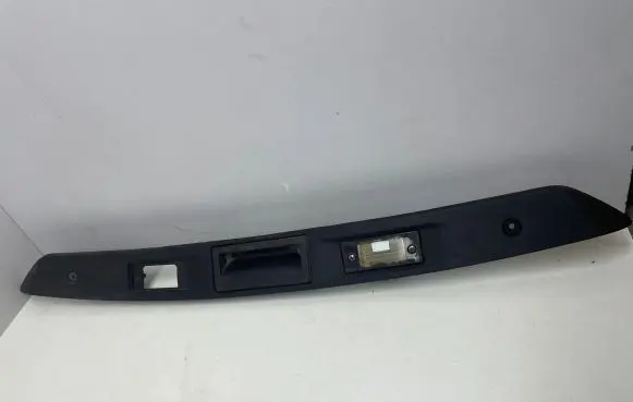 Volkswagen Tiguan Trunk door license plate light bar 5N0827287