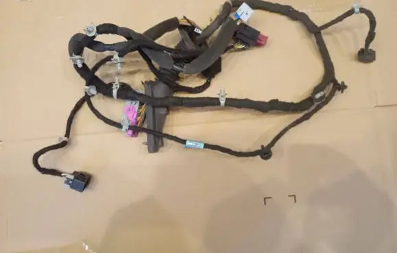 Chevrolet Orlando Front door wiring loom J309DRDR F0610800 208720807