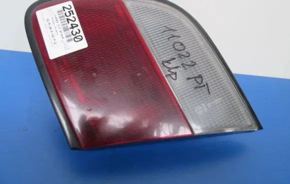 Nissan Almera Rear/tail lights