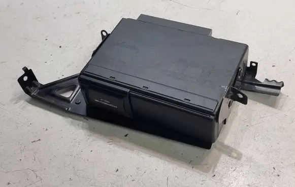Porsche Cayenne (9PA) CD/DVD changer 7L5035111C