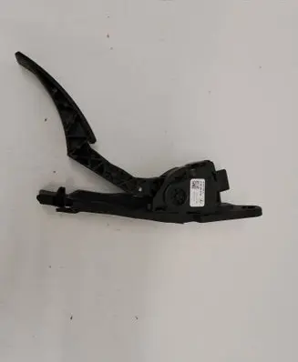 Mercedes-Benz GL X166 Accelerator throttle pedal A1663000004 Q004ZGS004