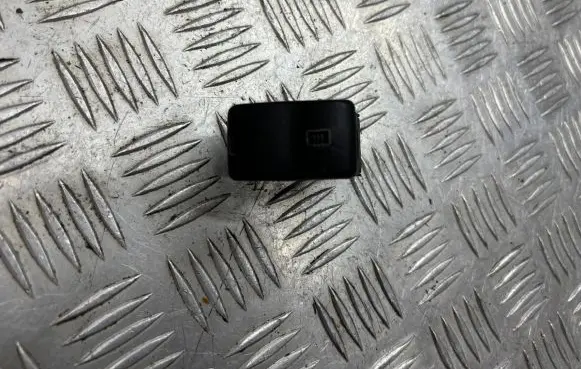 Volkswagen Golf IV Windscreen/window heater switch 6N1959621 PA66GF25