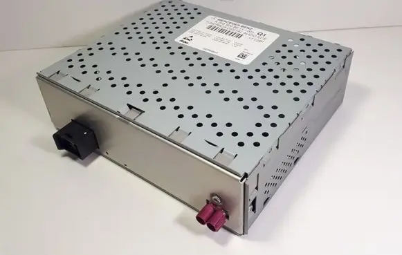 Mercedes-Benz C W205 CD/DVD changer A2229008911
