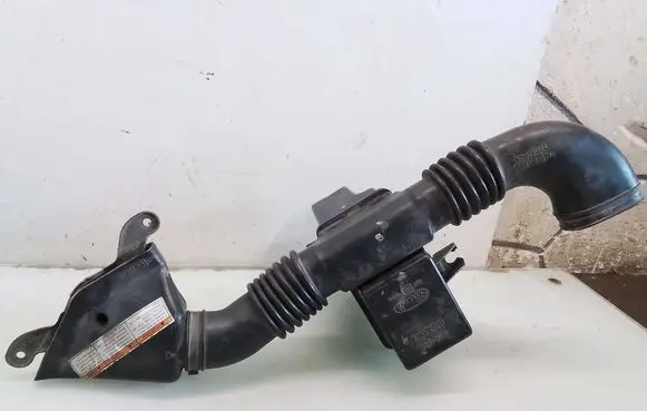 Suzuki Ignis Air intake hose/pipe