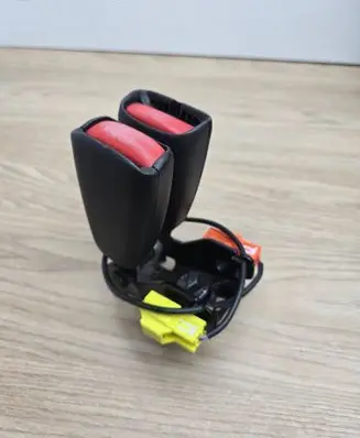 Volvo V70 Rear seatbelt buckle