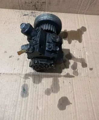 Audi A6 S6 C6 4F Fuel injection high pressure pump 059130755S 0445010154