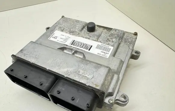 Volvo S80 Engine control unit/module 30743217AA 009340G 2797009340