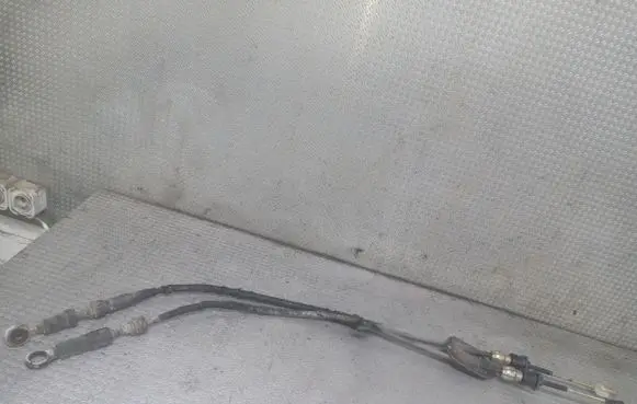 Toyota Yaris Verso Gear shift cable linkage 