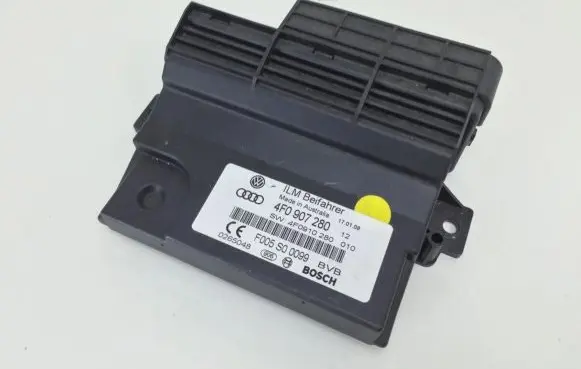 Audi Q7 4L Power management control unit 4F0907280